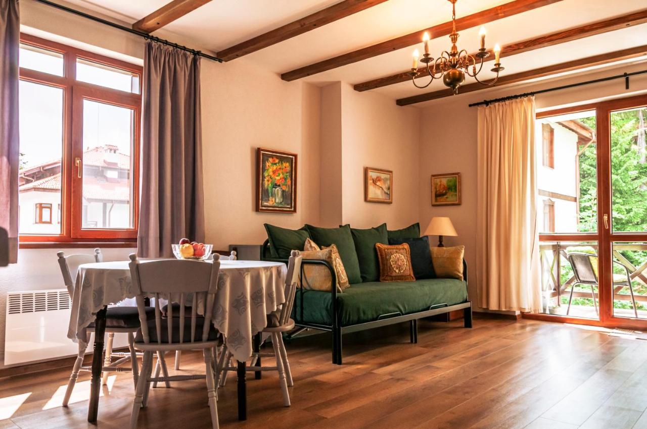 "Моето Любимо Място", Смолянски Езера - "My Favorite Place", Smolyan Lakes Exterior foto