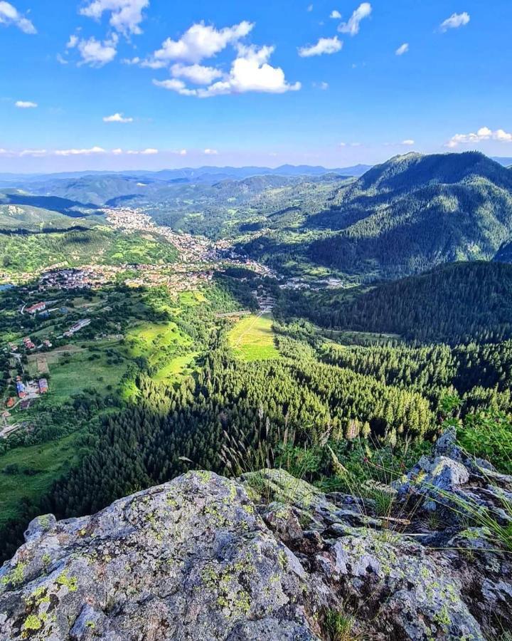"Моето Любимо Място", Смолянски Езера - "My Favorite Place", Smolyan Lakes Exterior foto